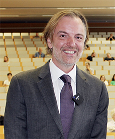 Prof. Th. Nickl-Jockschat Prof. Th. Nickl-Jockschat