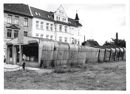 Ziehharmonika-Kaufhalle